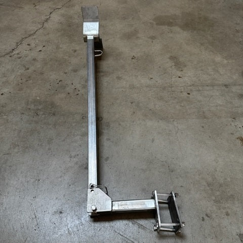 REAR MAST SUPPORT WITH "V"