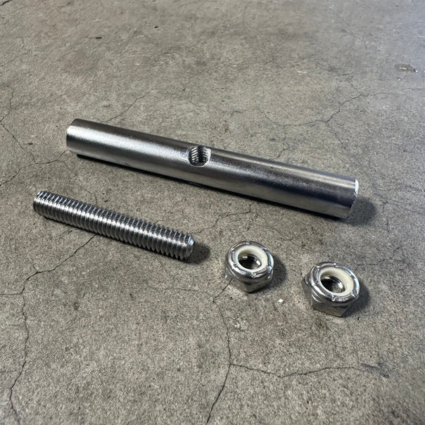 WING MOUNT KIT (1 EACH)
65071001
Hardware mounting kit for Hobie 18 Magnum and SX wings. 
Includes:
2 x Wing Slug - Threaded post
2 x 5/16 -18 threaded nylock nuts
2 x 5/16 -18 Socket Screw
