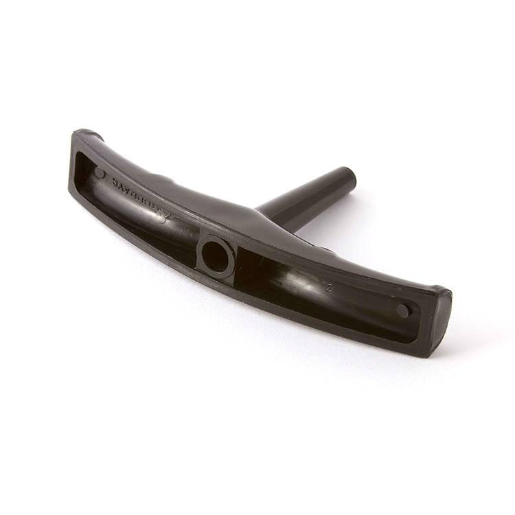 The Murrays Trapeze handle features a contoured grip and a wire guide prevent hand contact with the wire. A recessed cavity in the base holds the nicropress oval and shields the sailor from sharp wire ends.
Sold Individually.
Hobie uses item #2011 for this handle.
Used on Nacra, Prindle and Hobie catamarans.