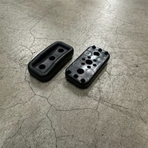 Strap Control

Murrays Part# 42-0201

Still the industry standard, Shred Tech Strap Control washers eliminate twisting by spreading the clamping load across the width of the footstrap. Injection molded using an unbreakable nylon material.

Sold Individually
