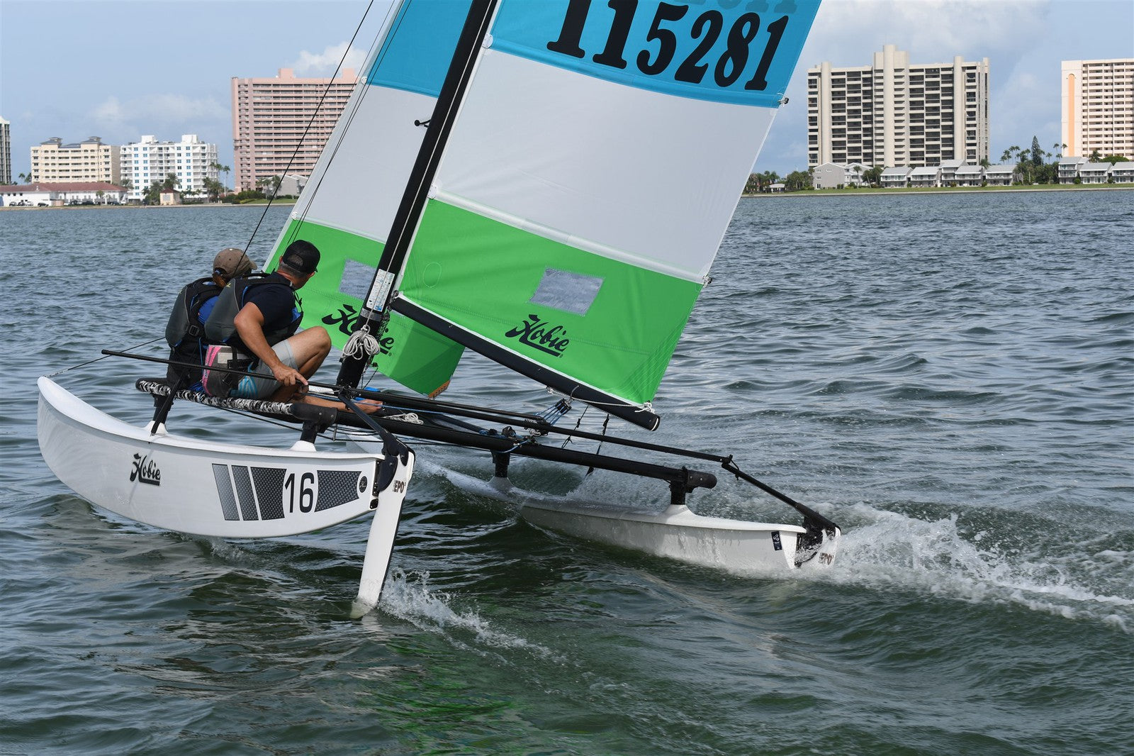 Hobie 16 Global Edition