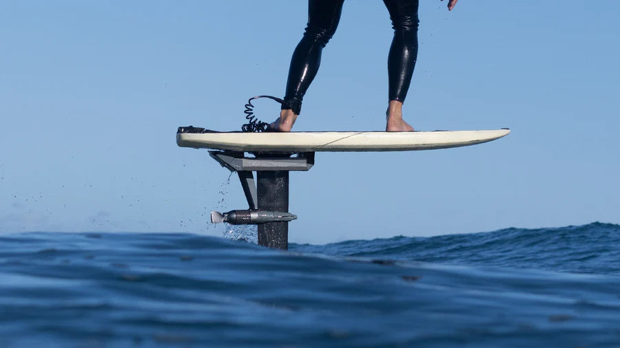 pumping - waves - surfing - wake foil - wake thief - slingshot - armstrong